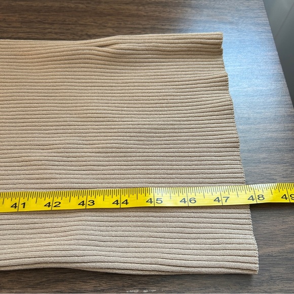 Elegant One-Shoulder Ribbed Dress in Beige XS - Picture 11 of 11